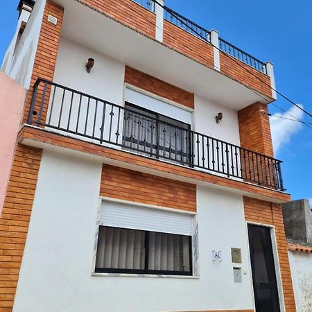Gomes & Fortunato House Casais Brancos Экстерьер фото