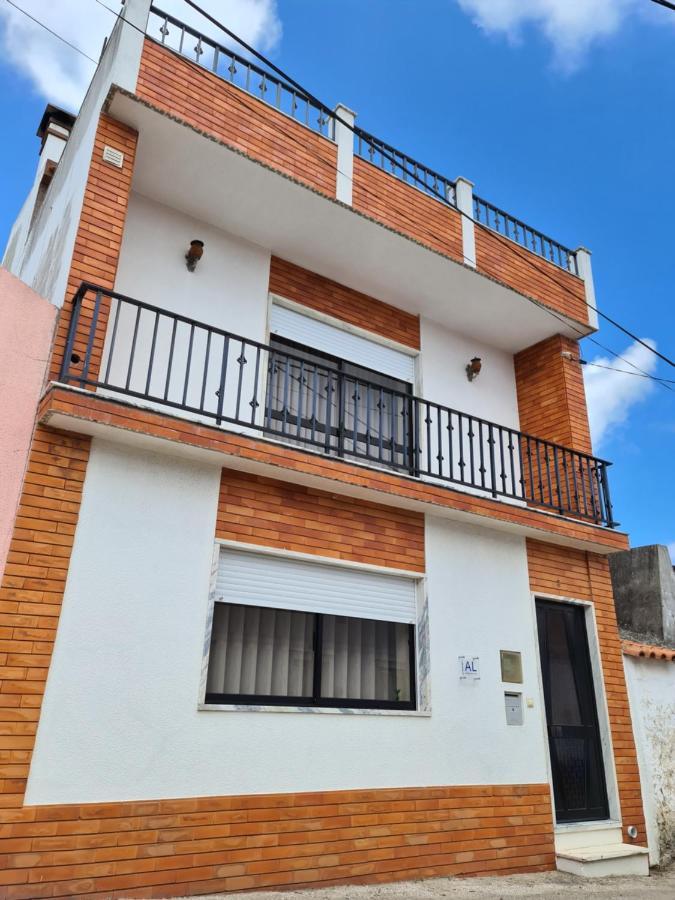 Gomes & Fortunato House Casais Brancos Экстерьер фото