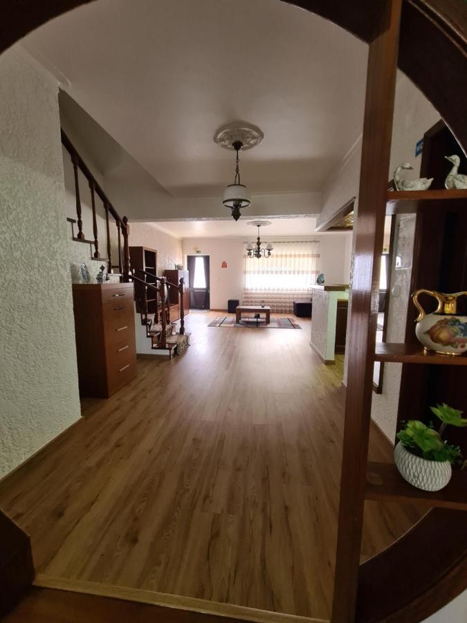 Gomes & Fortunato House Casais Brancos Экстерьер фото