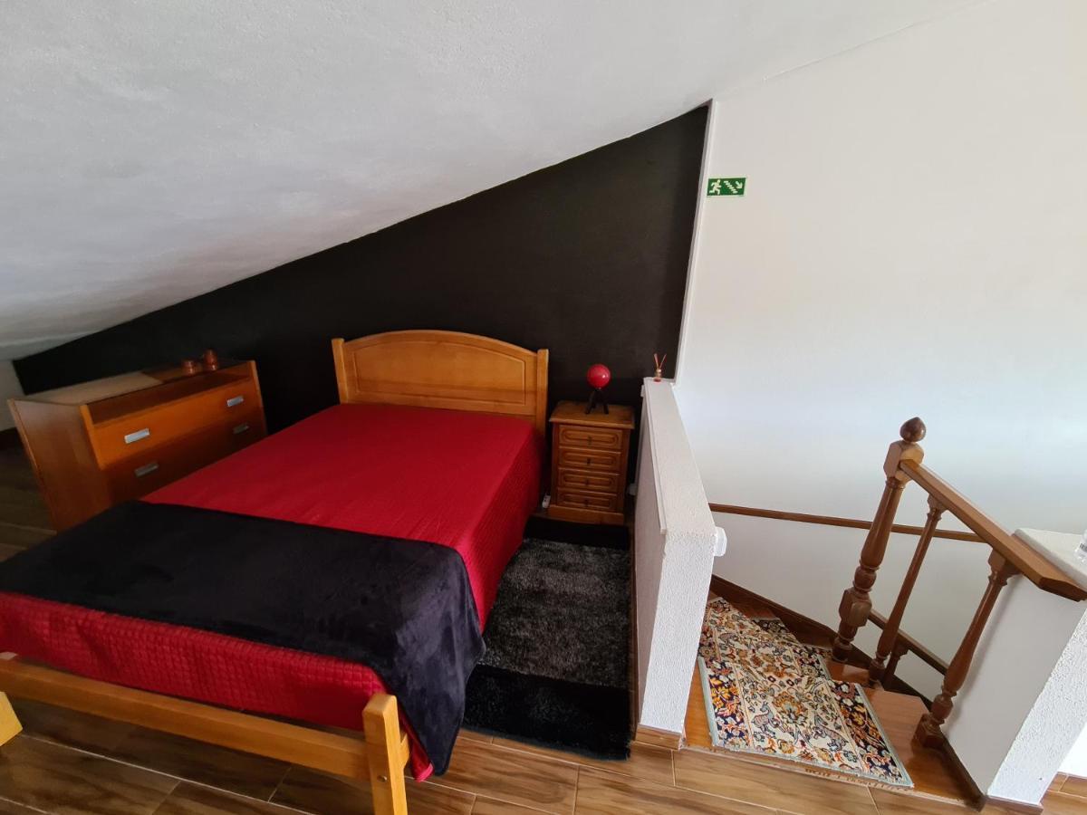 Gomes & Fortunato House Casais Brancos Экстерьер фото